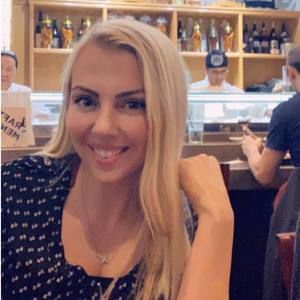 Meet your Posher, Christina